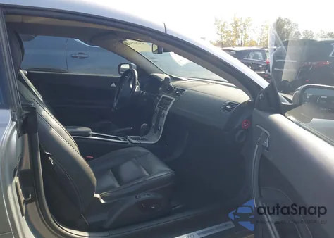 2013 Volvo C70 T5 z USA, uszkodzony, nr VIN YV1672MC4DJ141637